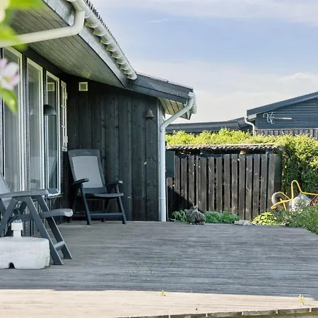Vakantiehuis Titta - 10m To The Fjord By Interhome Holbæk