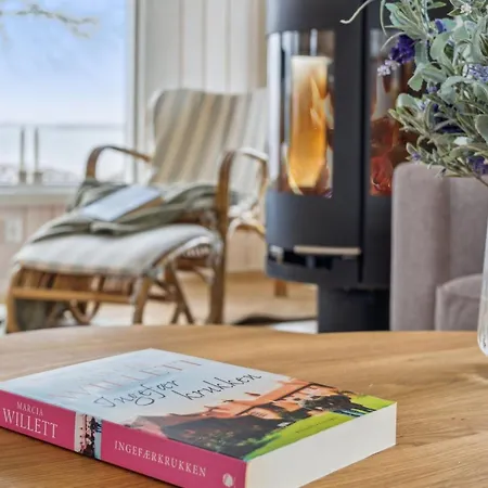 Titta - 10m To The Fjord By Interhome Feriehus